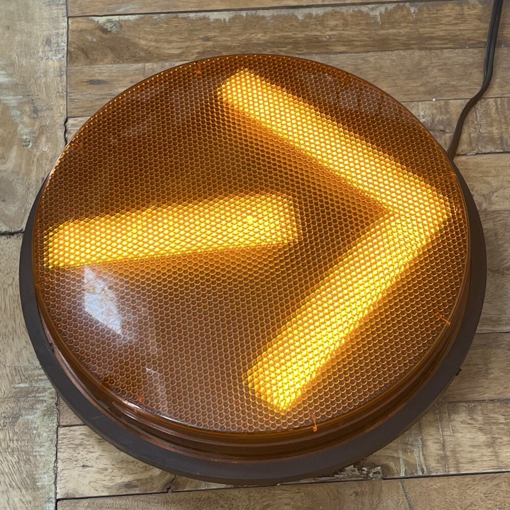 Traffic Light Signal 12" Orange Arrow LED Lense Gasket 120V DR6-GTAAN-17A-YX w G